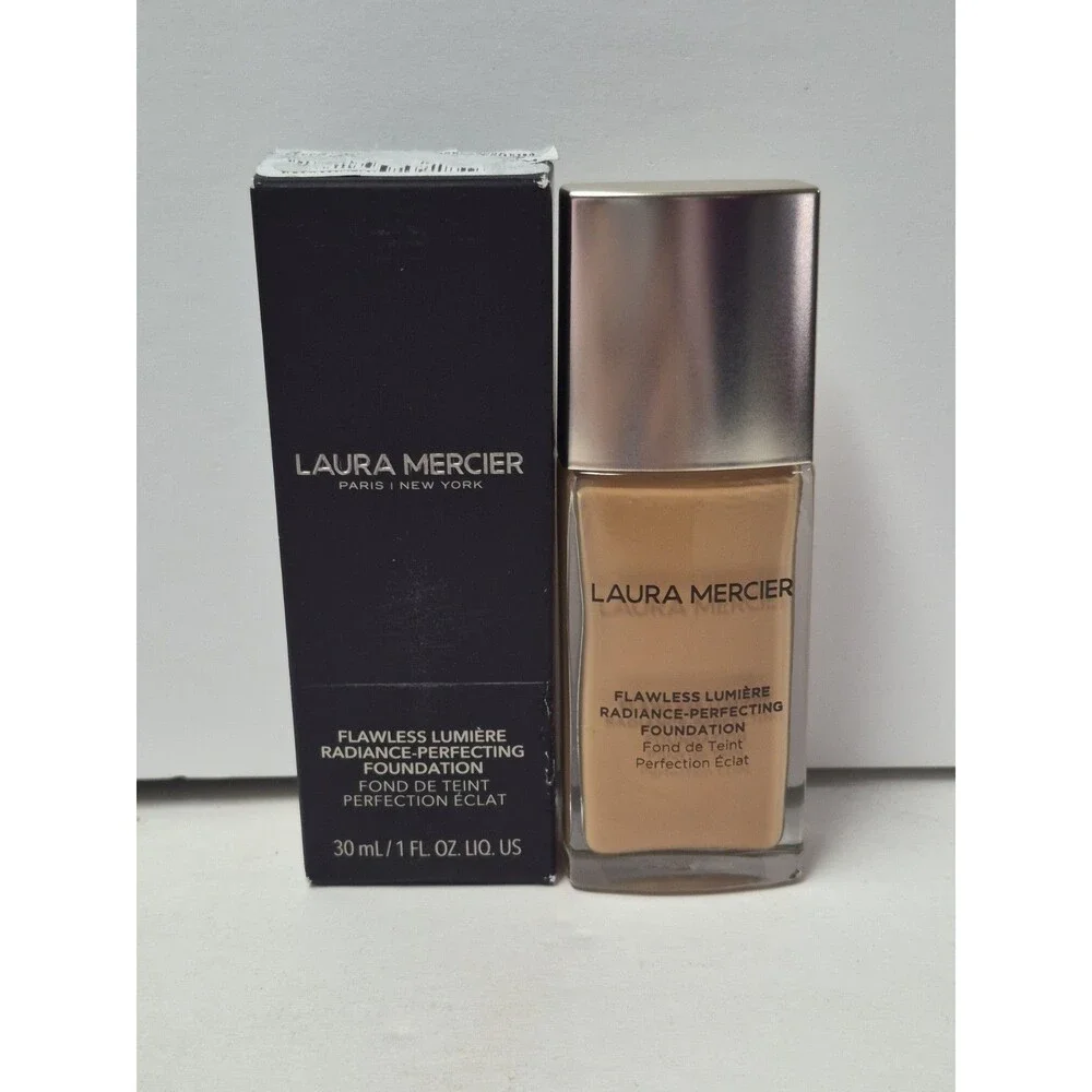 Laura Mercier Flawless Lumiere Radiance Perfecting Foundation 2W2 Butterscotch